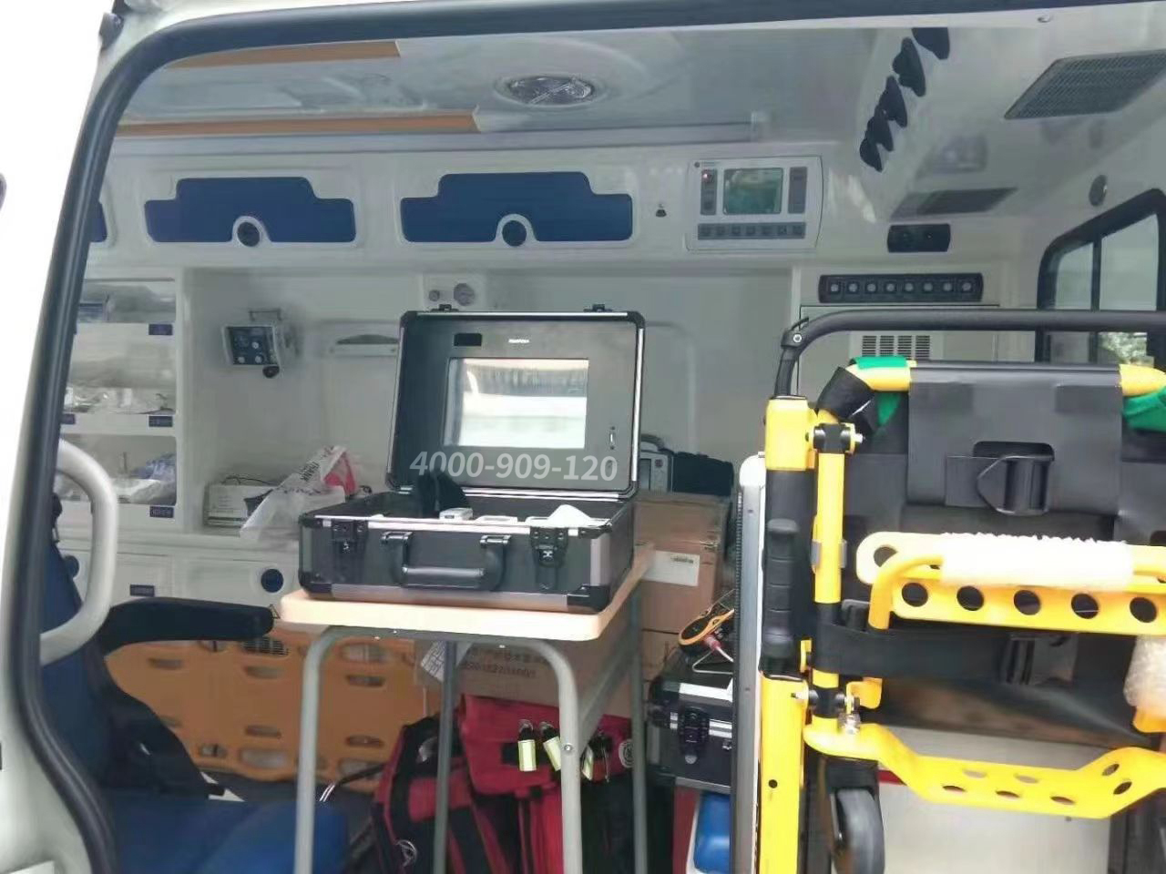 重庆市渝北区救护车出租中心秘诀：服务专业性排第一