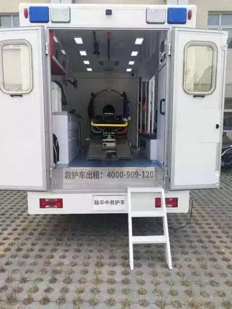 竞技场上的好帮手：丰都私人救护车租赁，避免不必要的风险！