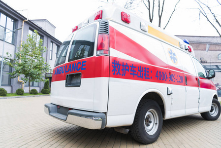 重庆潼南跨市救护车电话号码，确保安全舒适的出院接送旅程。