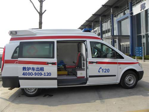 忠县公司私人急救车电话号码，出院回家的暖心陪伴。