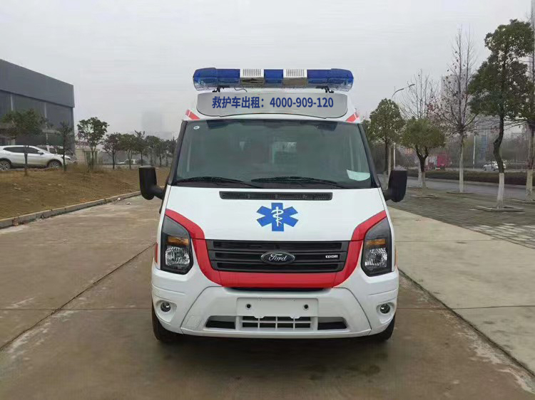出院回家病人家人的福音：租赁救护车急救中心重庆哪家性价比高？
