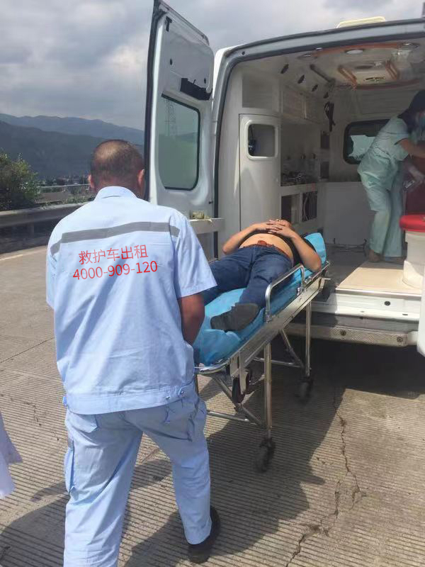 重庆市活动赛事救护车出租：慎重行动，安全无价！