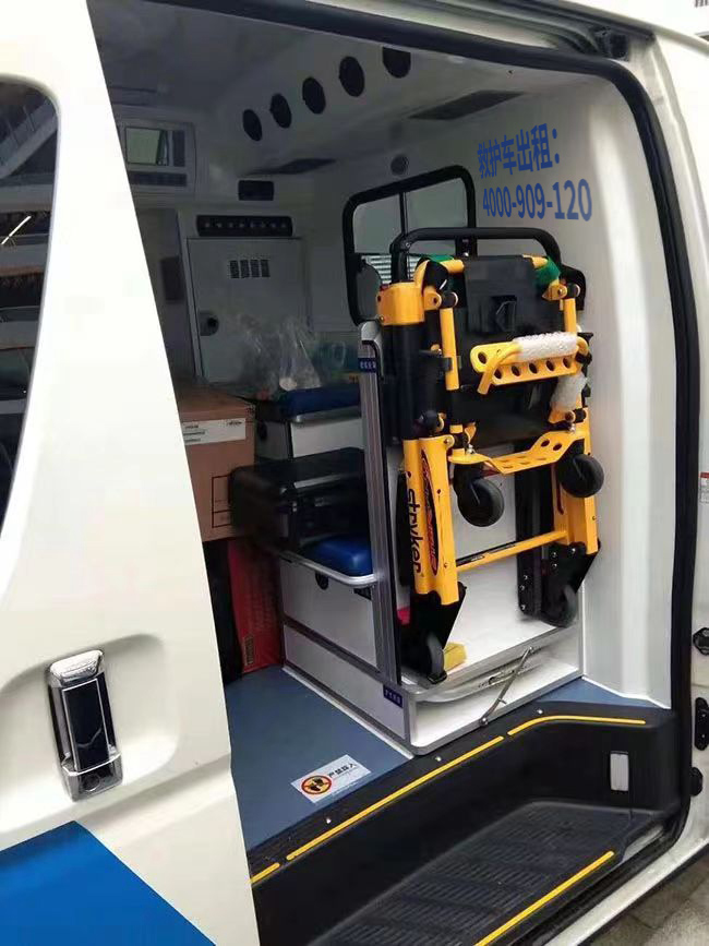 护送回家之选：黔江急救车租赁靠谱的中心对比指南